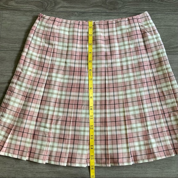 SHEIN Tartan Pleated Skirt Pink - Picture 4 of 7